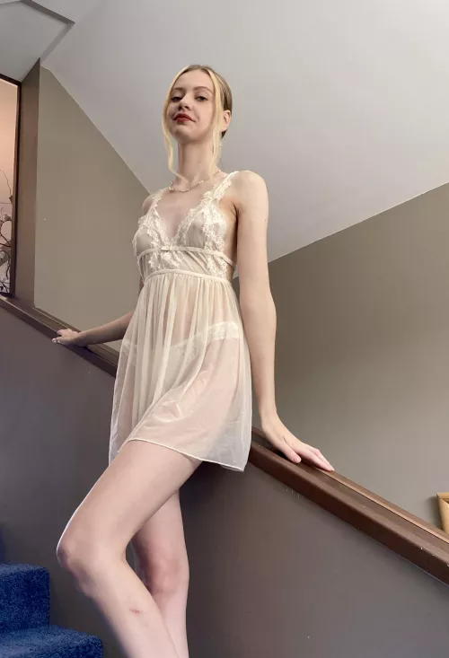 Hmm, I haven't had it on the railing yet