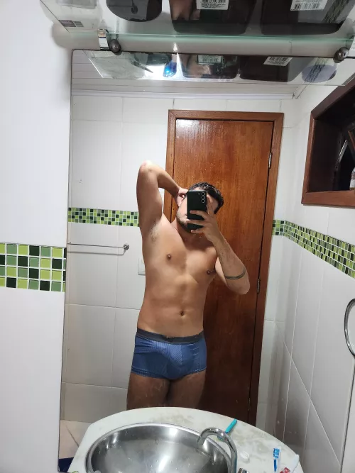 Horny after gym, lick cock or armpit?