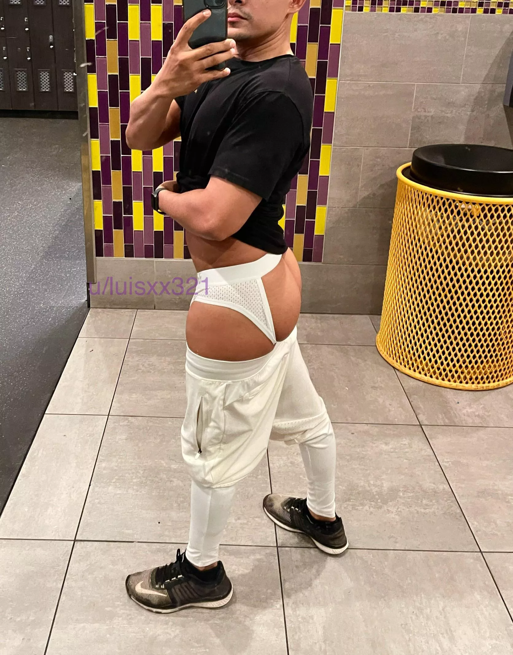 I hope somebody sees these underneath my thin joggers 