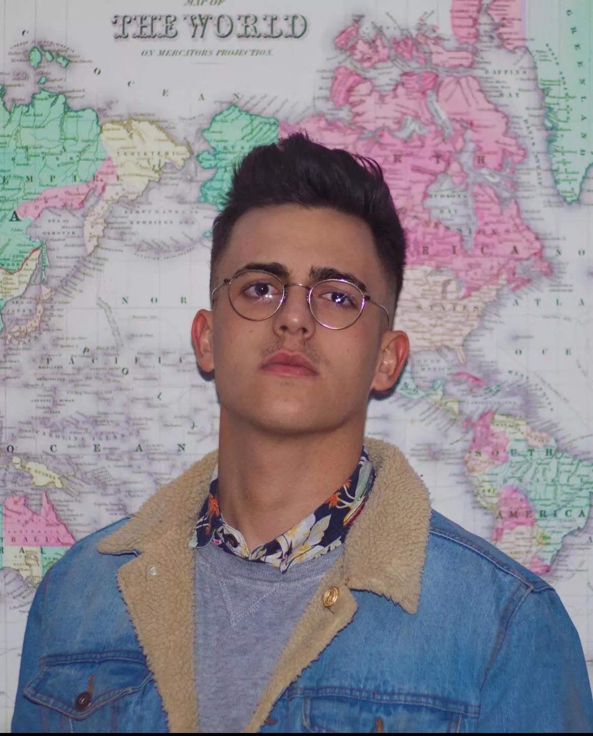 I instantly look dorkier with my glasses on😂