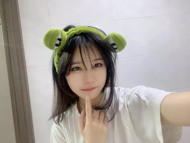 Just seeing my face, would you bang me?