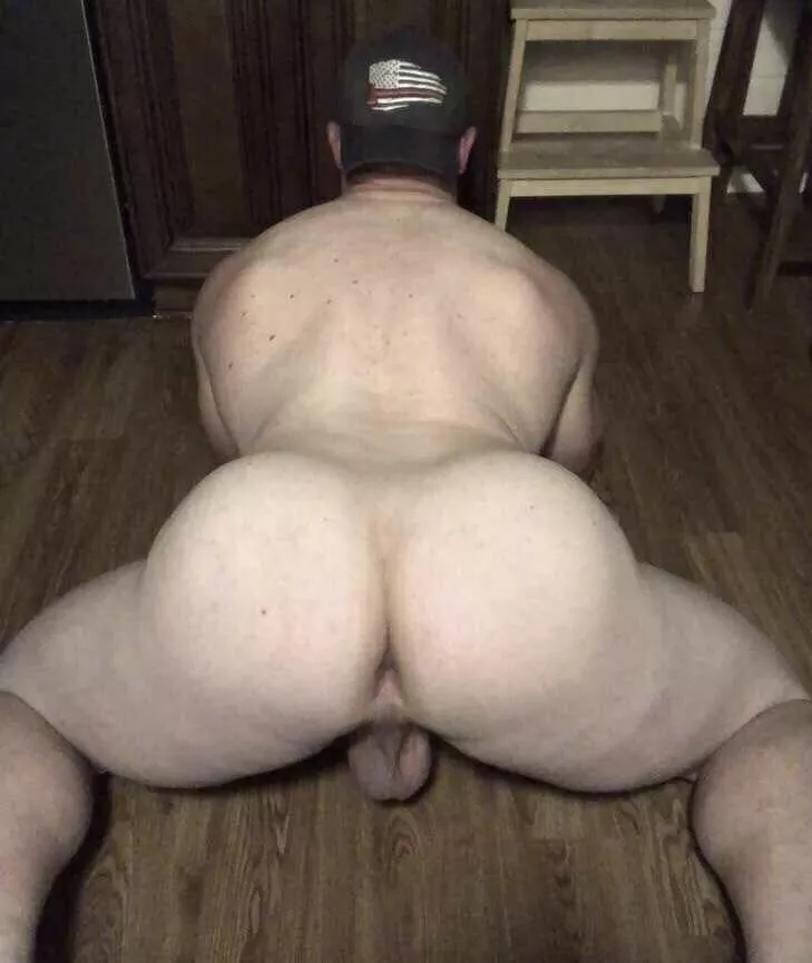 My fat white ass was made to take BBC