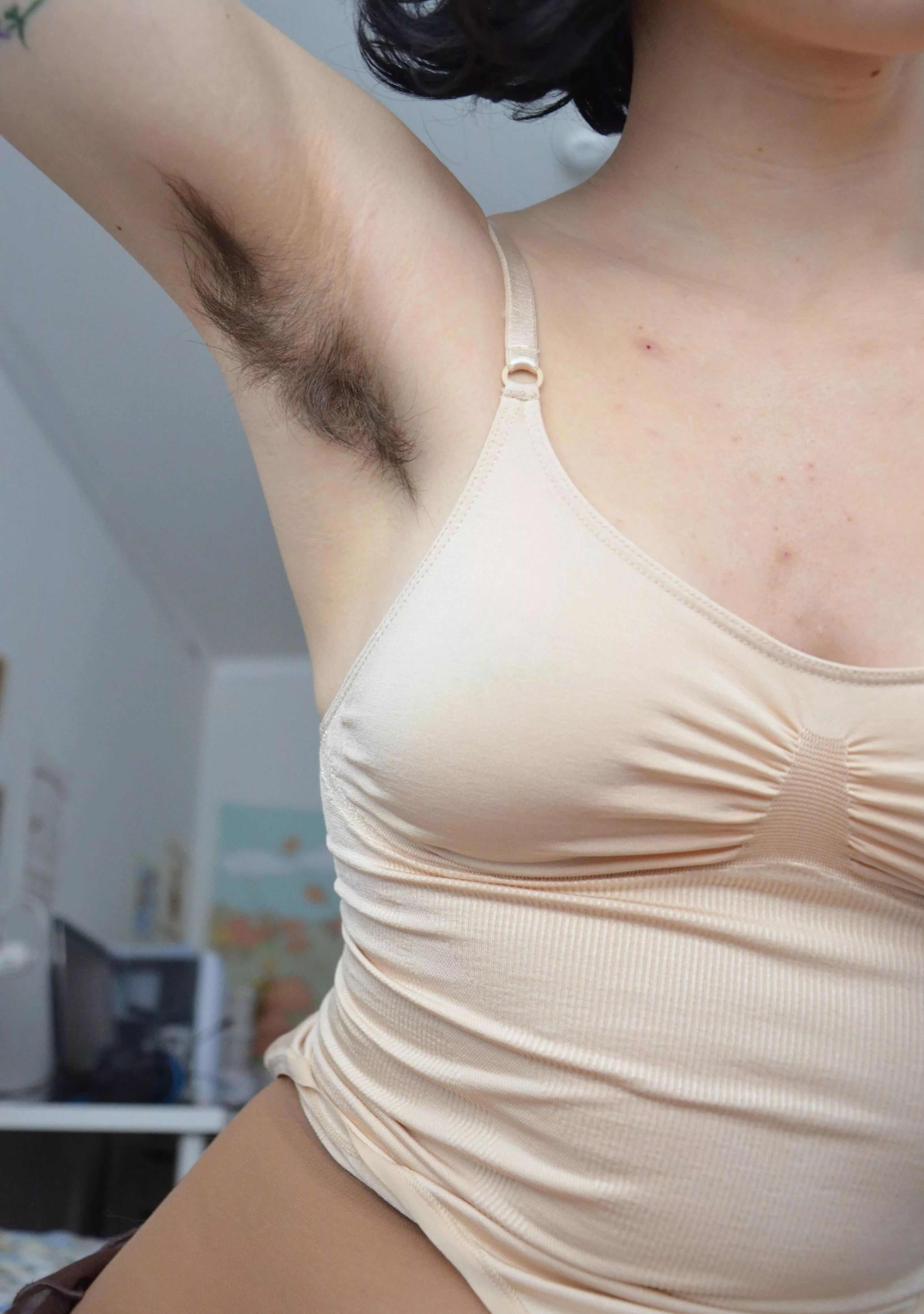 my hair is growing in such a weird way but i still like it 😅