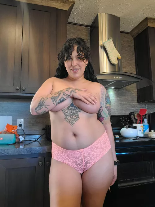 My pussy is eating my underwear. 