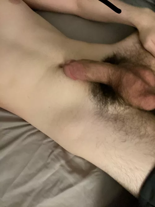 my Valorant teammates hate how distracted I get.. 