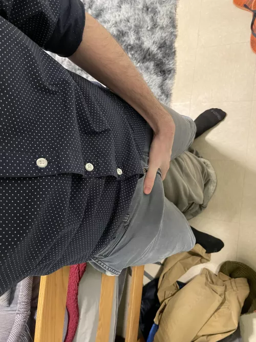 New to Reddit does my college gooner cock belong here