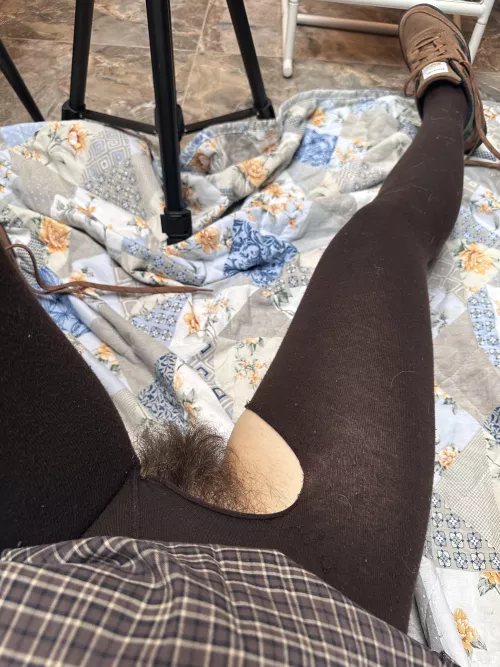 pantyhose squeezed my big bush too much so here's the solution