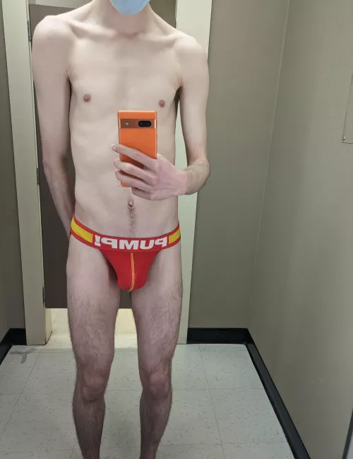 Pump in the fitting rooms 🥰