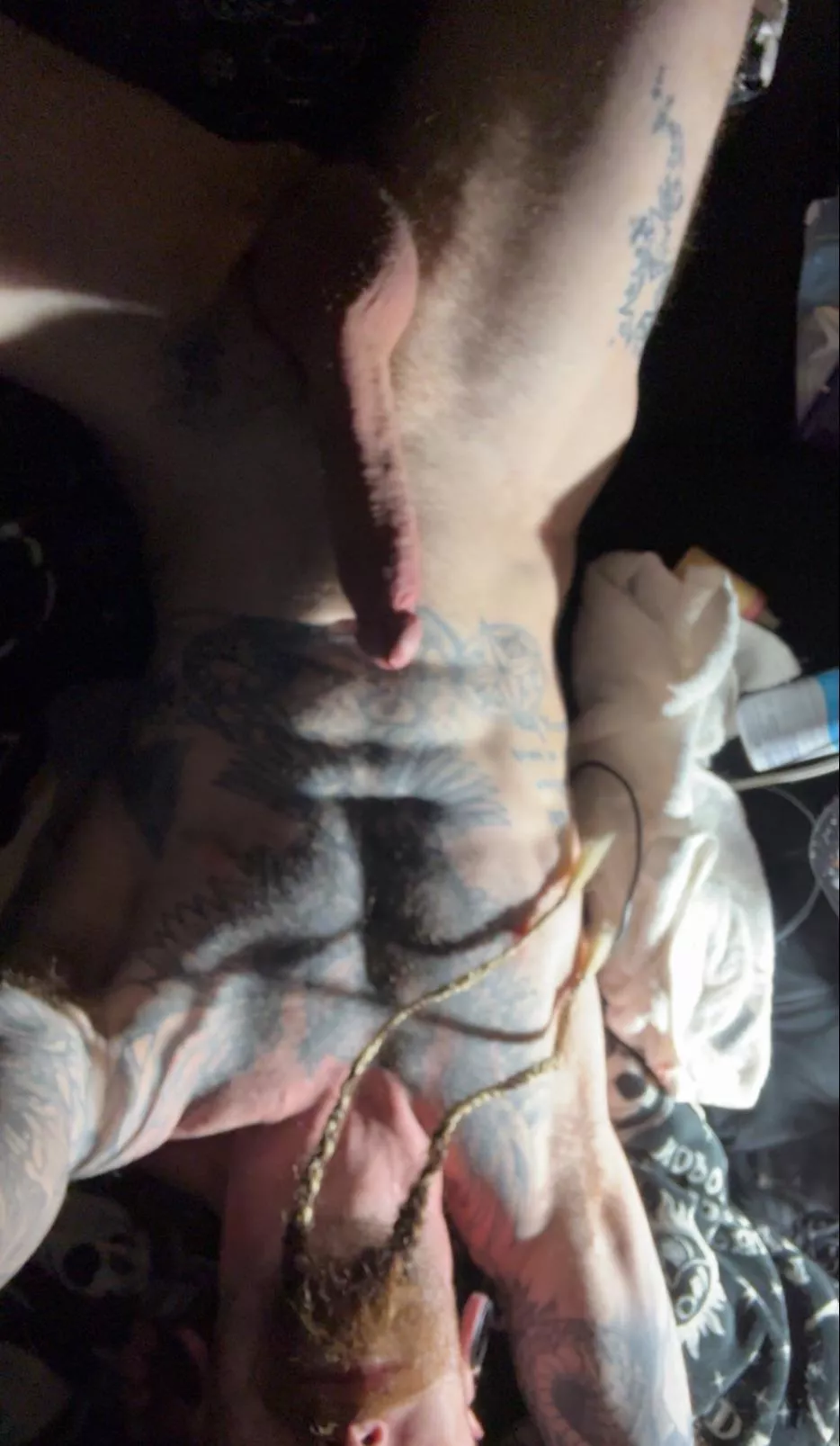 Ride daddy beard n lick me