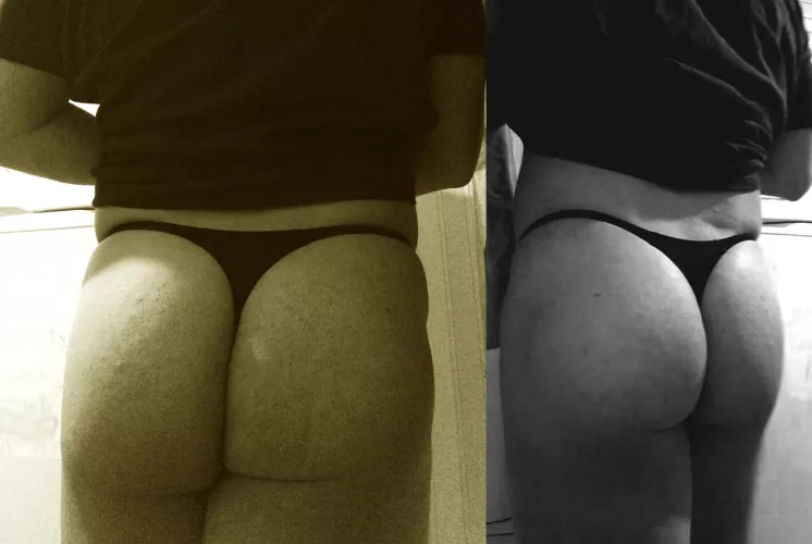 Surprise under my skinny tight jeans, with the string inside my little hole all day in the work. Delicious! I love it!!