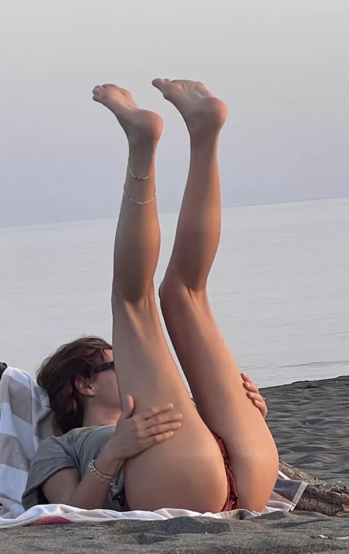 The day on the nude beach is on the end. Getting ready to leave but wife, MILF 39, likes to show what she needs. Just for them to know for the next time.  