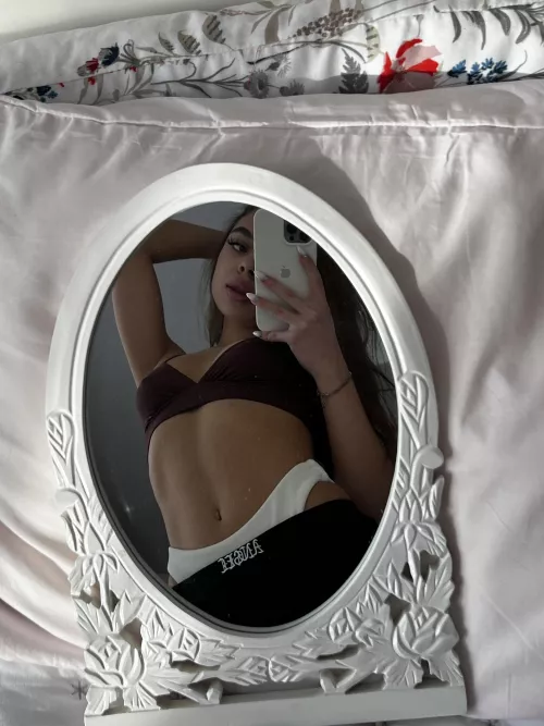 the smaller the girl the smaller the mirror