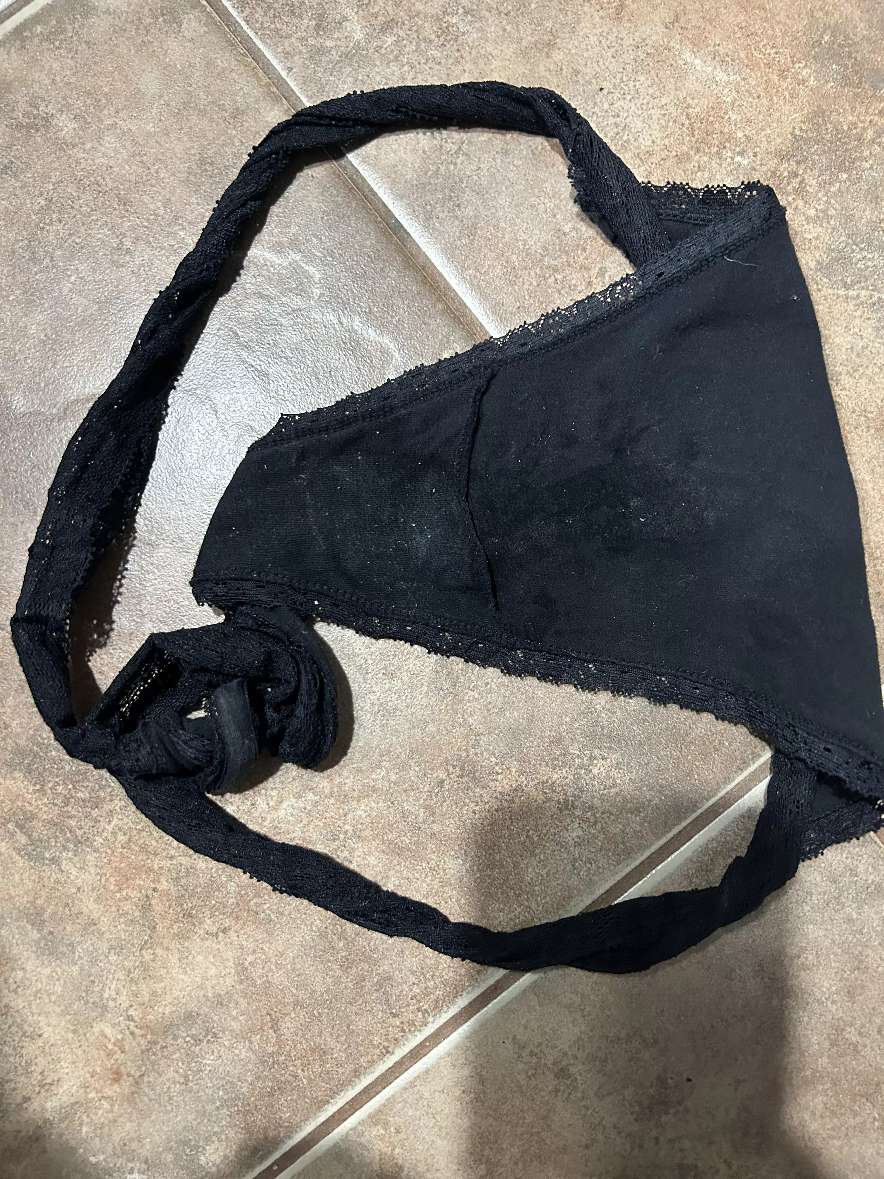 Too much fun last night, slept in my dirty panties.🍑