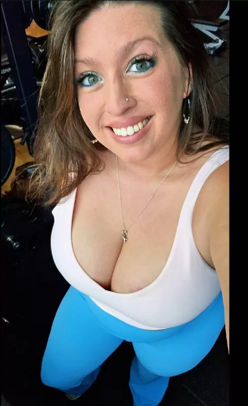 What’s your favorite eye color on a brunette