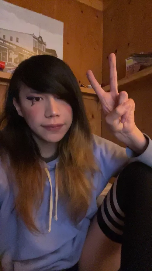 wish i could sing but i have a super monotone voice 😭