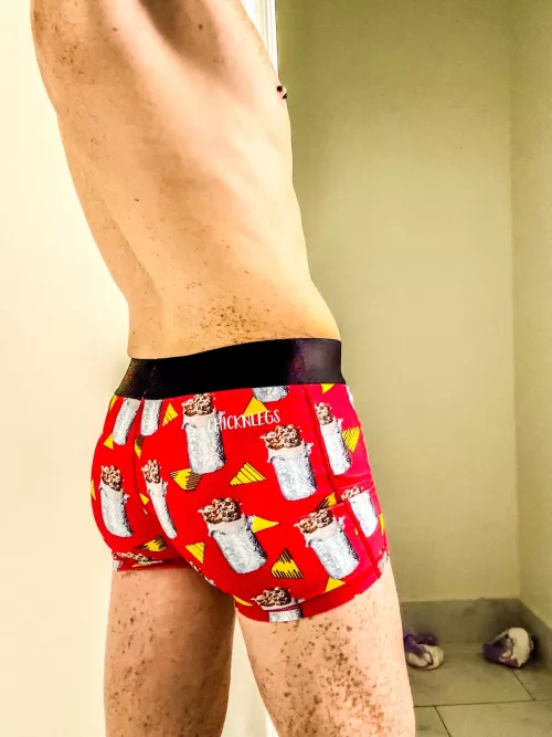 Women’s 3” compression shorts make your ass look 🔥[M]