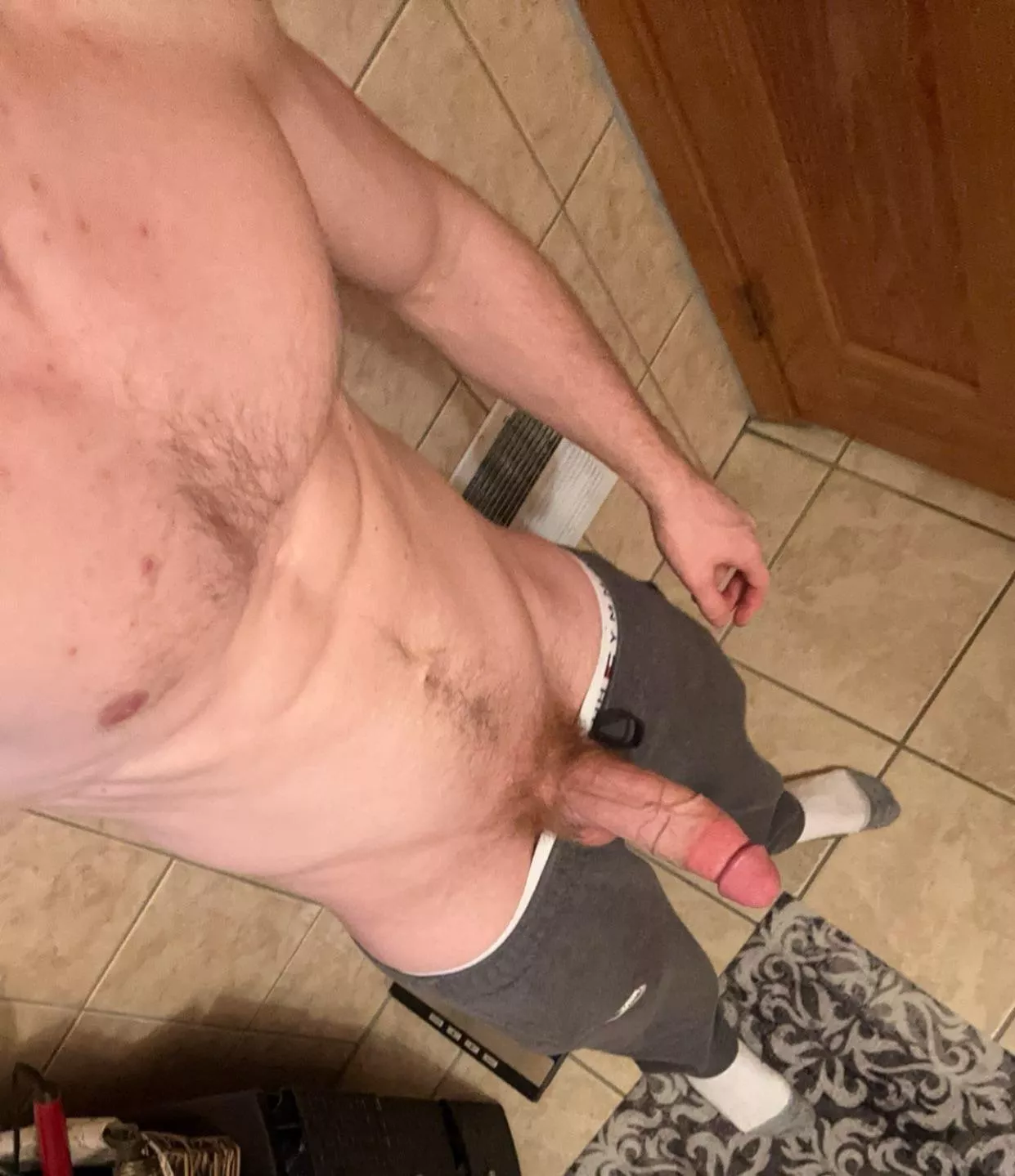 23 looking for other hung guys. Pm me