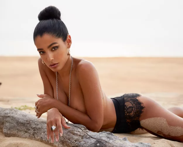 Ashy poses for Delicate Magazine Paris