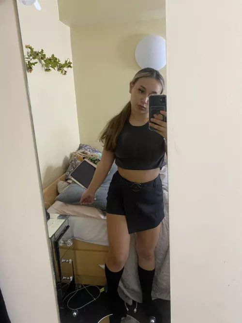 Be honest Am I pretty classy?