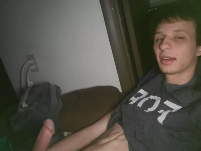 Been up for too long, getting kinda horny..