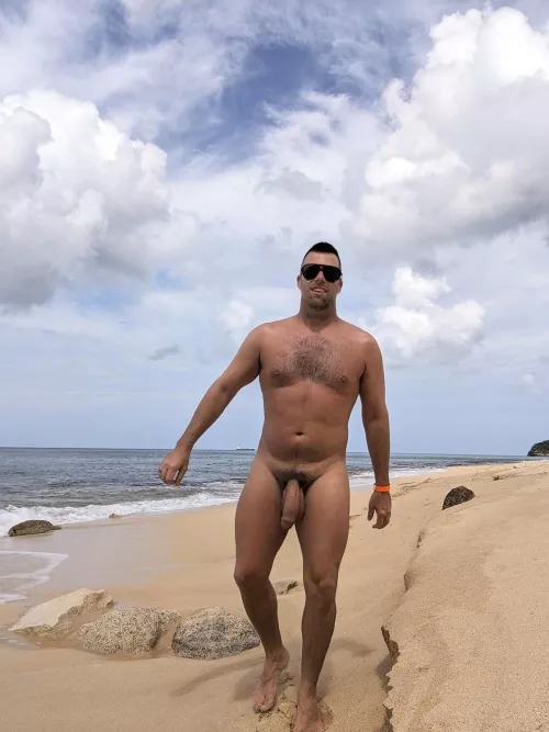 Come join me on a nude beach 