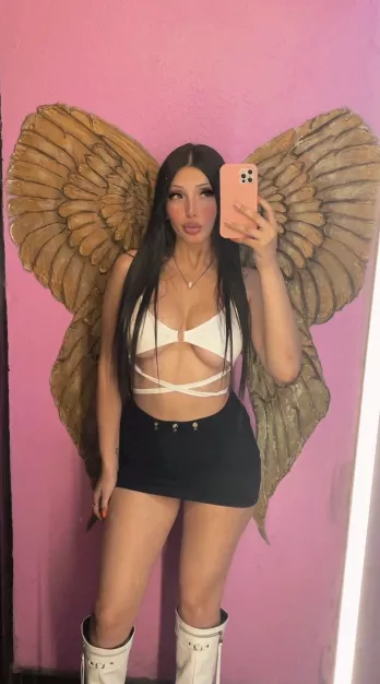 Come play with my natural tits