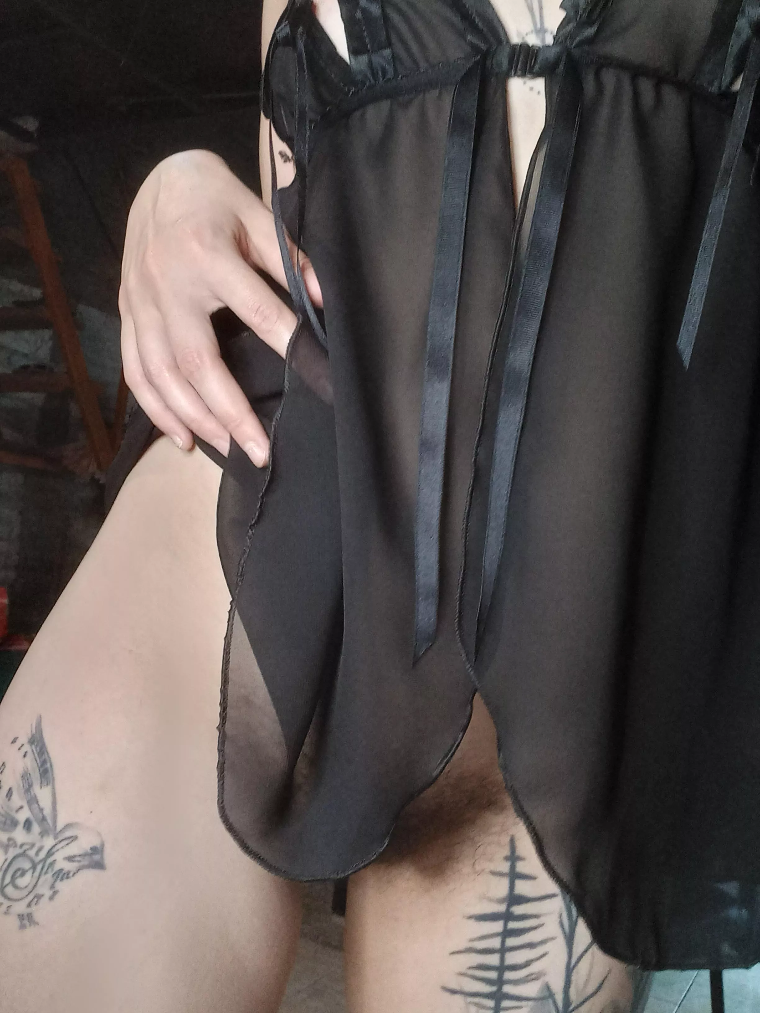 Curvy, hairy, big booty and small tits. The full combo