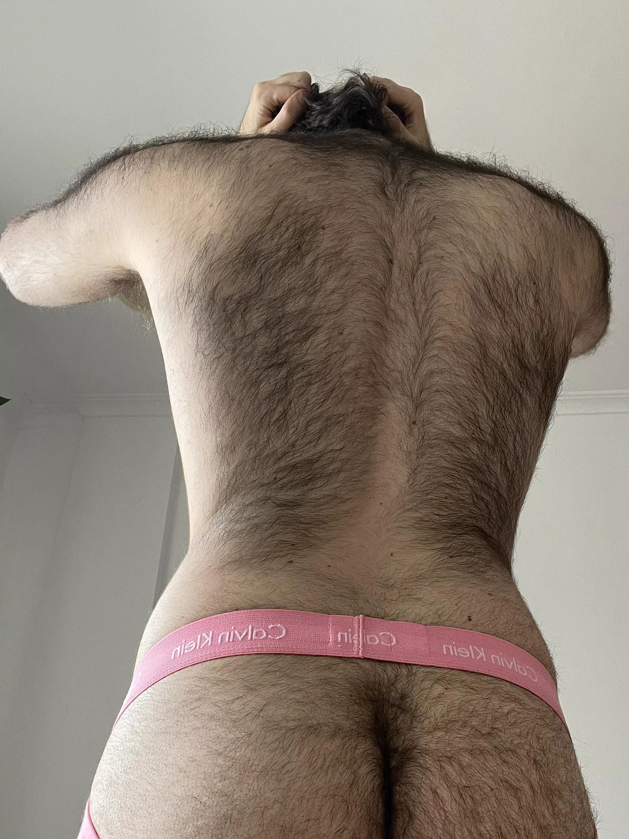 Damn I’m so hairy 😂