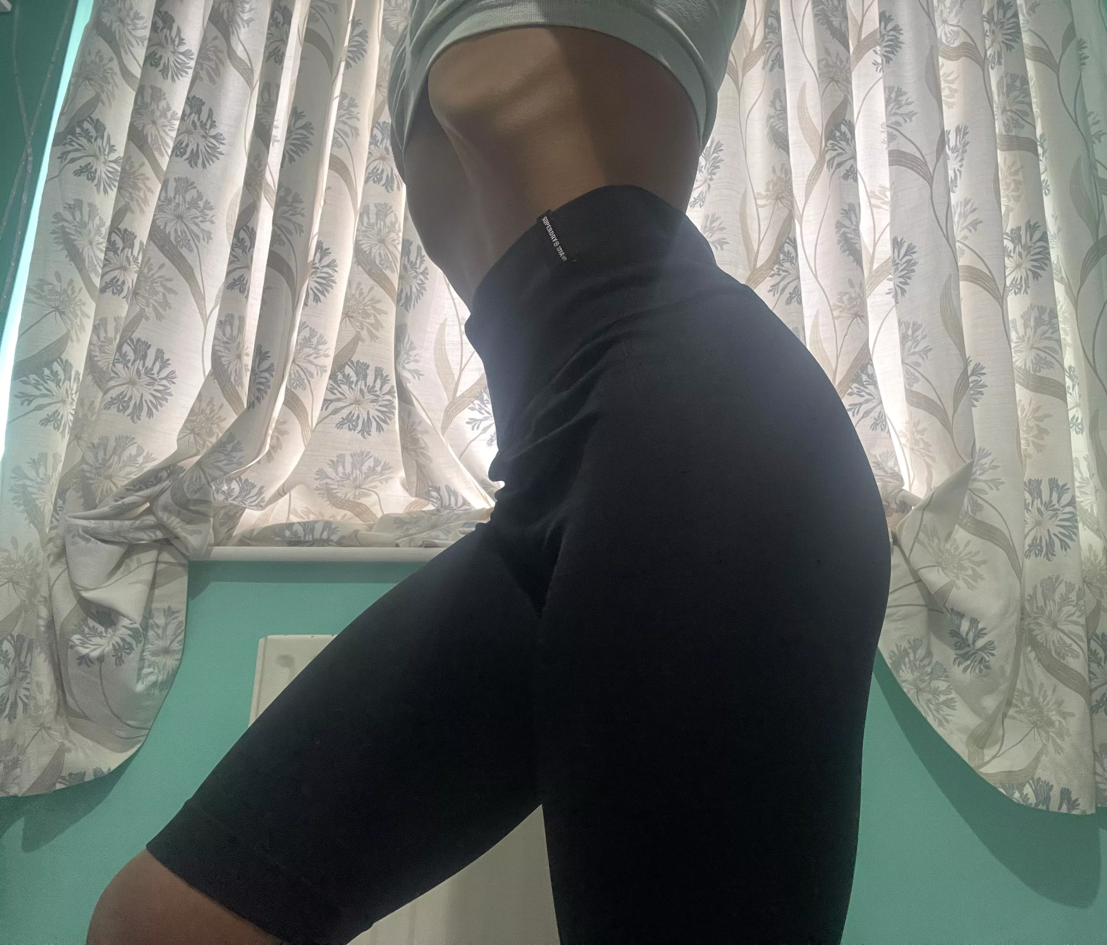 Does this pic make you want to hold me close