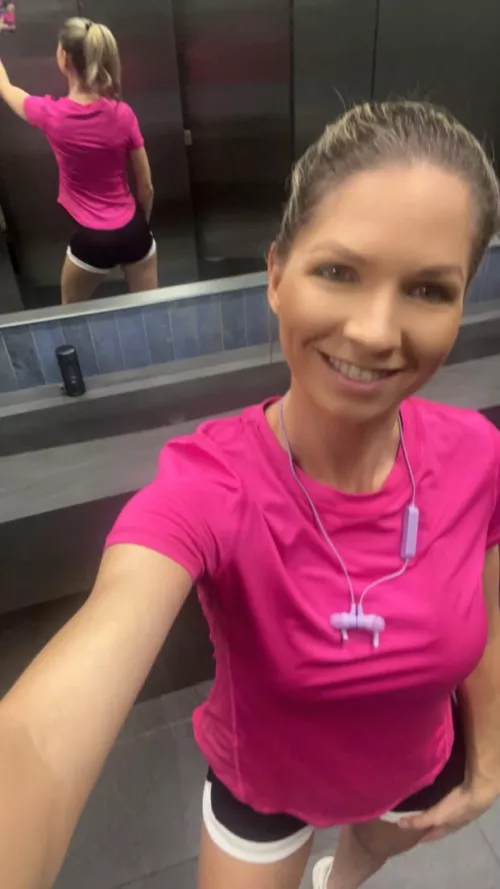 Early morning gym time(f40)