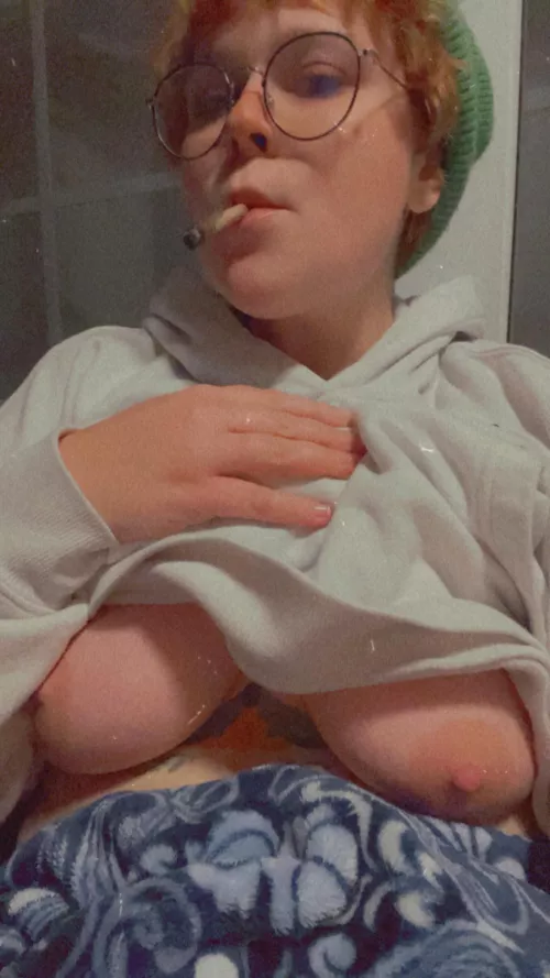 [F] finishing off my pre-roll at night