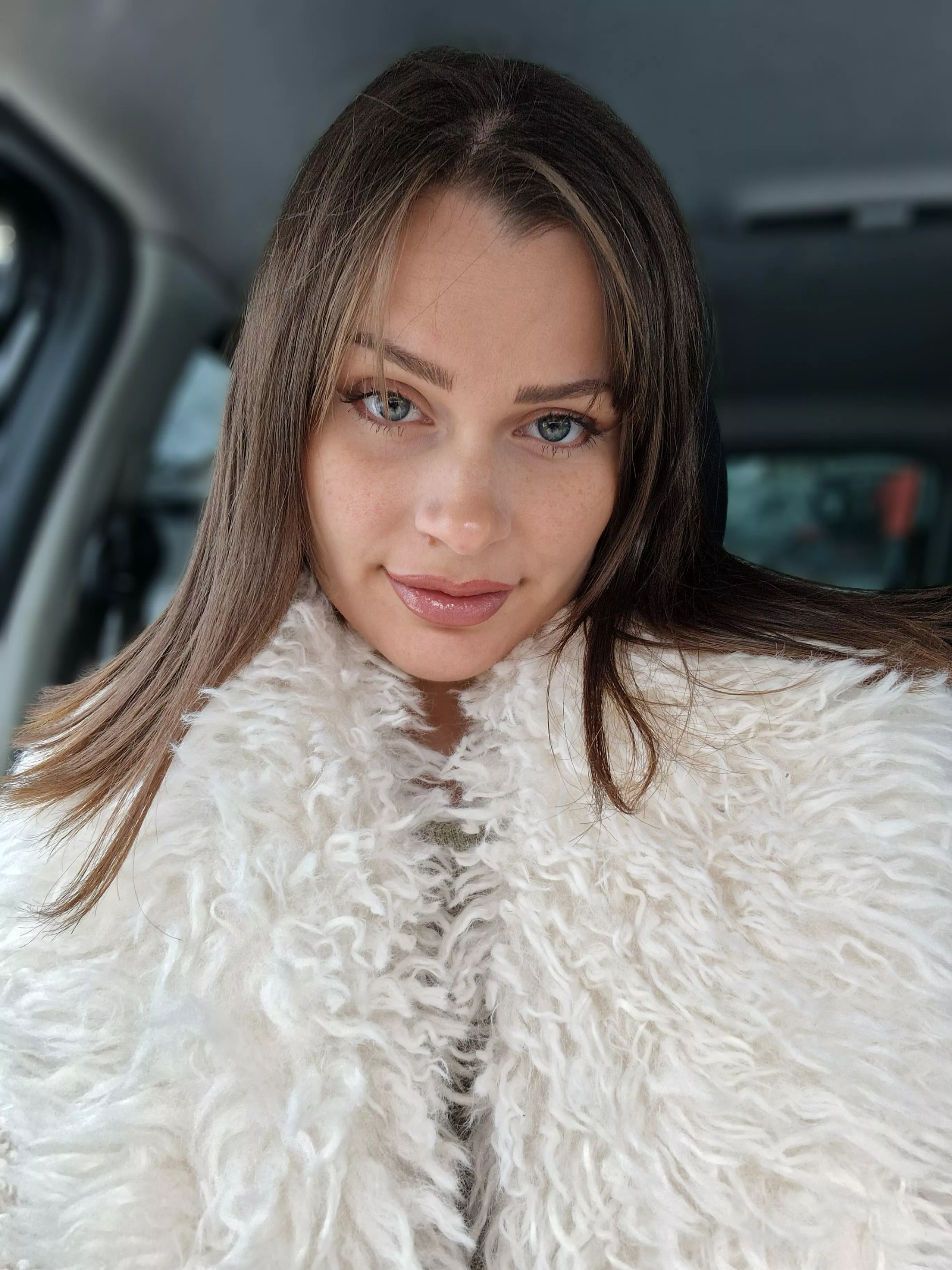 heyyy Im megan and youuu