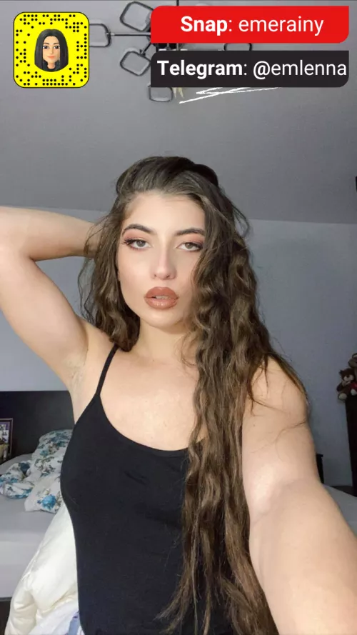 Hiya doing custom nail fetish vids for good price