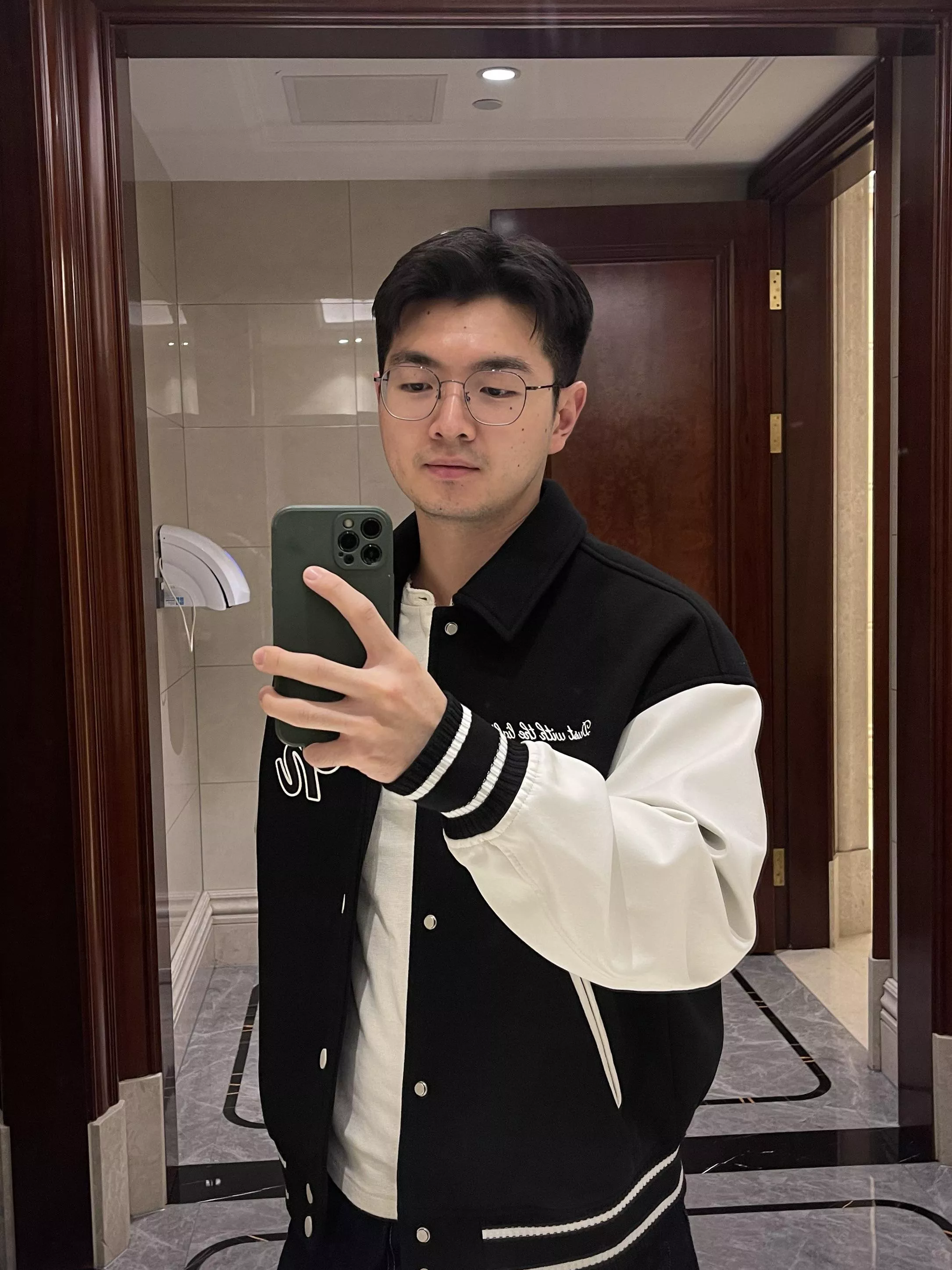 how’s everyone ? how’s everyone ?