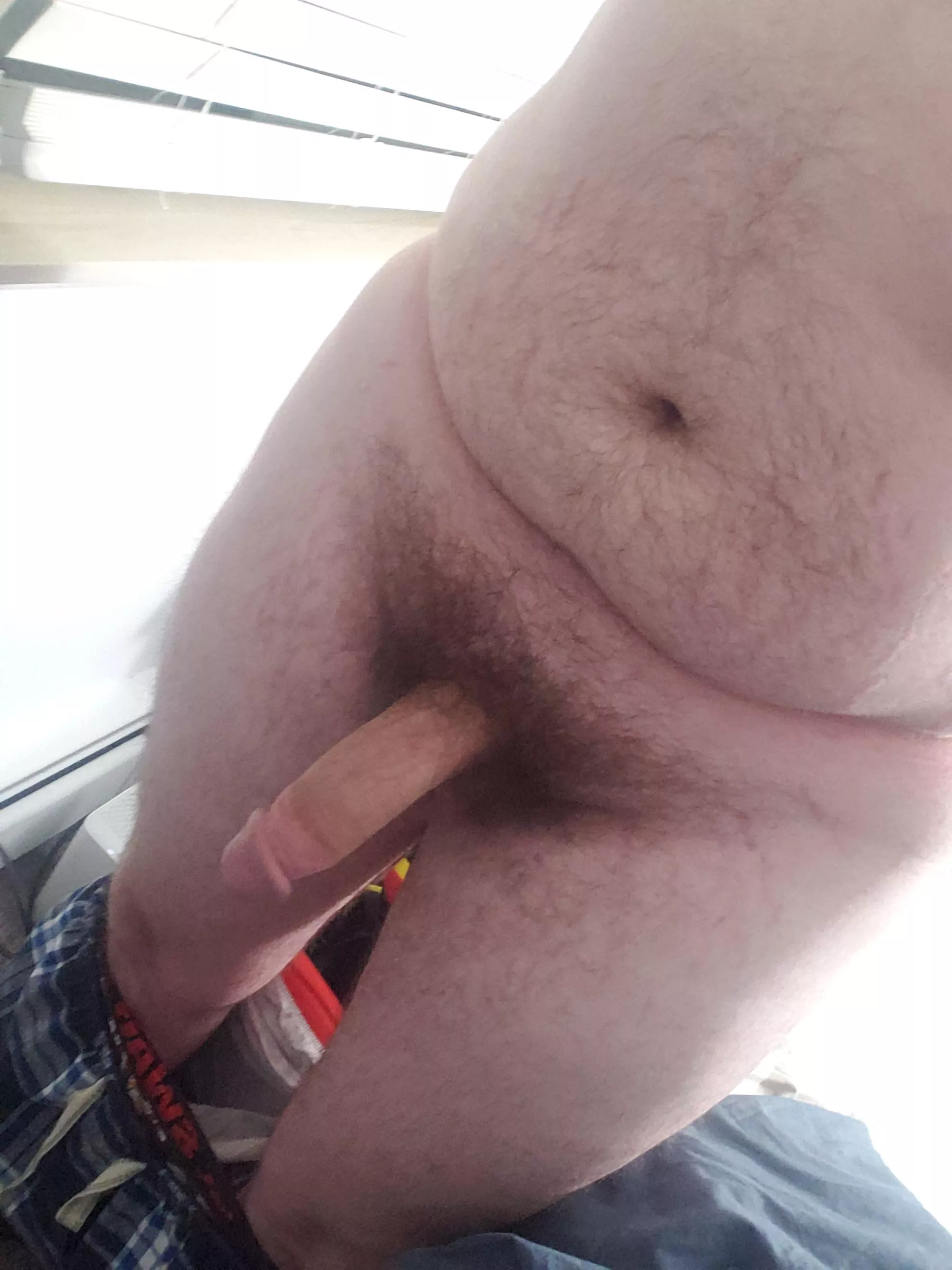 I usually don't show this much stomach, is my body attractive? 🥺