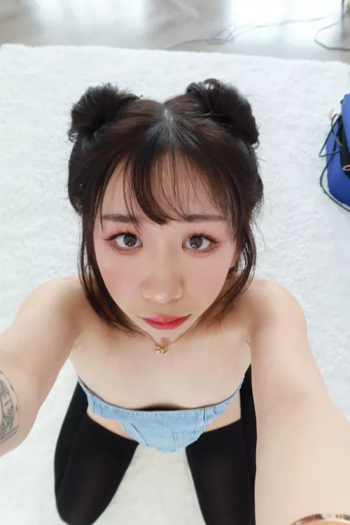 I wanna look into your eyes while I am sucking you