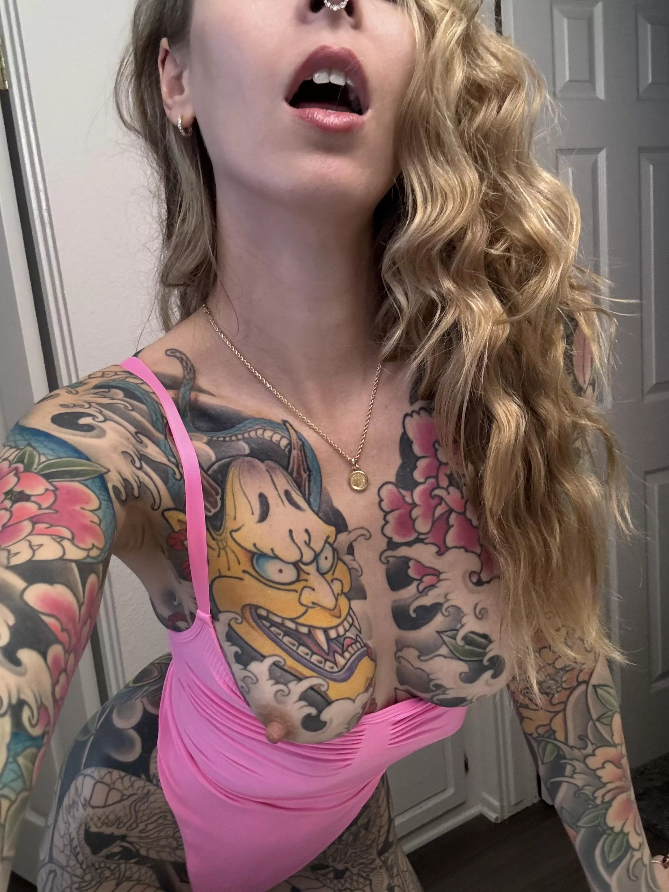 I want to be your crazy alt gf