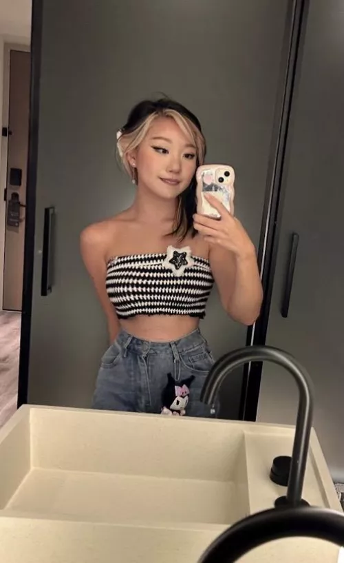 just a quick mirror selfie