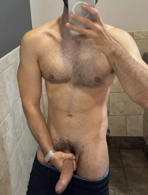 Just came here to say hi and maybe see if someone is available for drinks? 