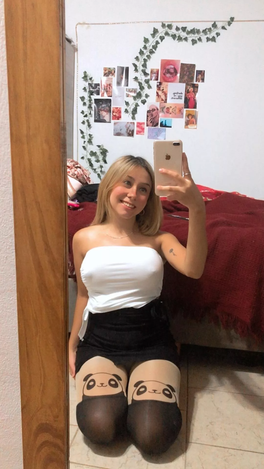 Law student during the day, panda girl during the night IUTR