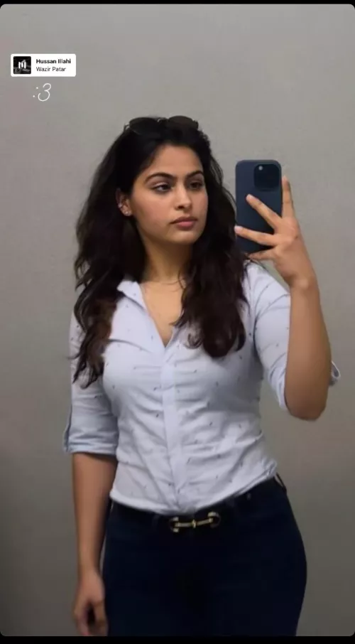 Manu Bhaker - Indian Shooter 