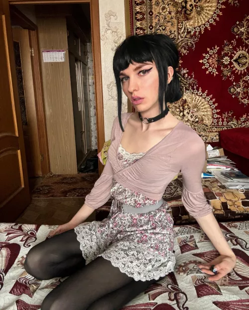 My default state when I'm alone at home 😅