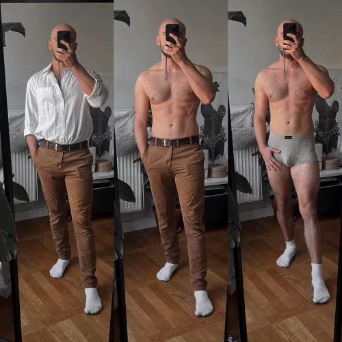 one more pic without panties?