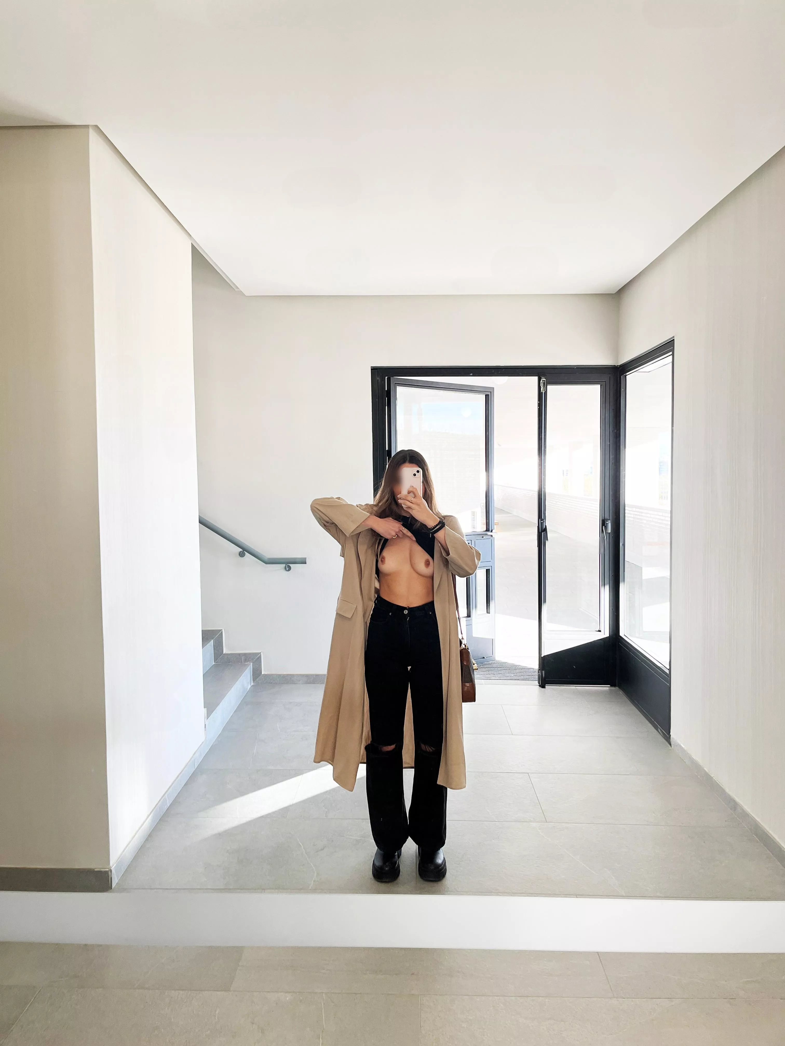 They are gonna be putting cameras here, should I keep taking nudes or nah?