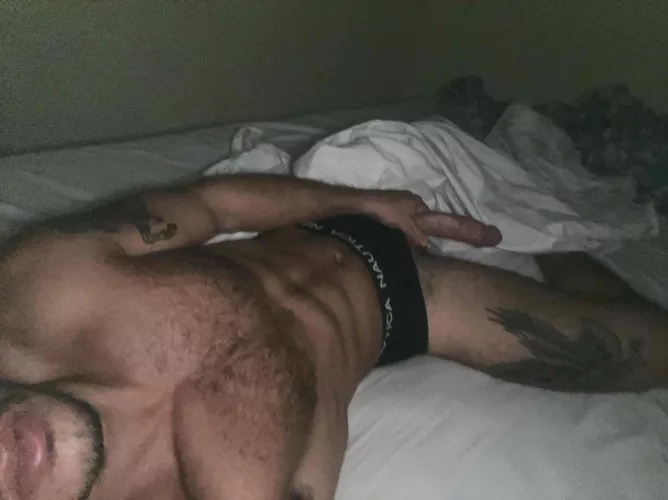 Wanna come lay here?