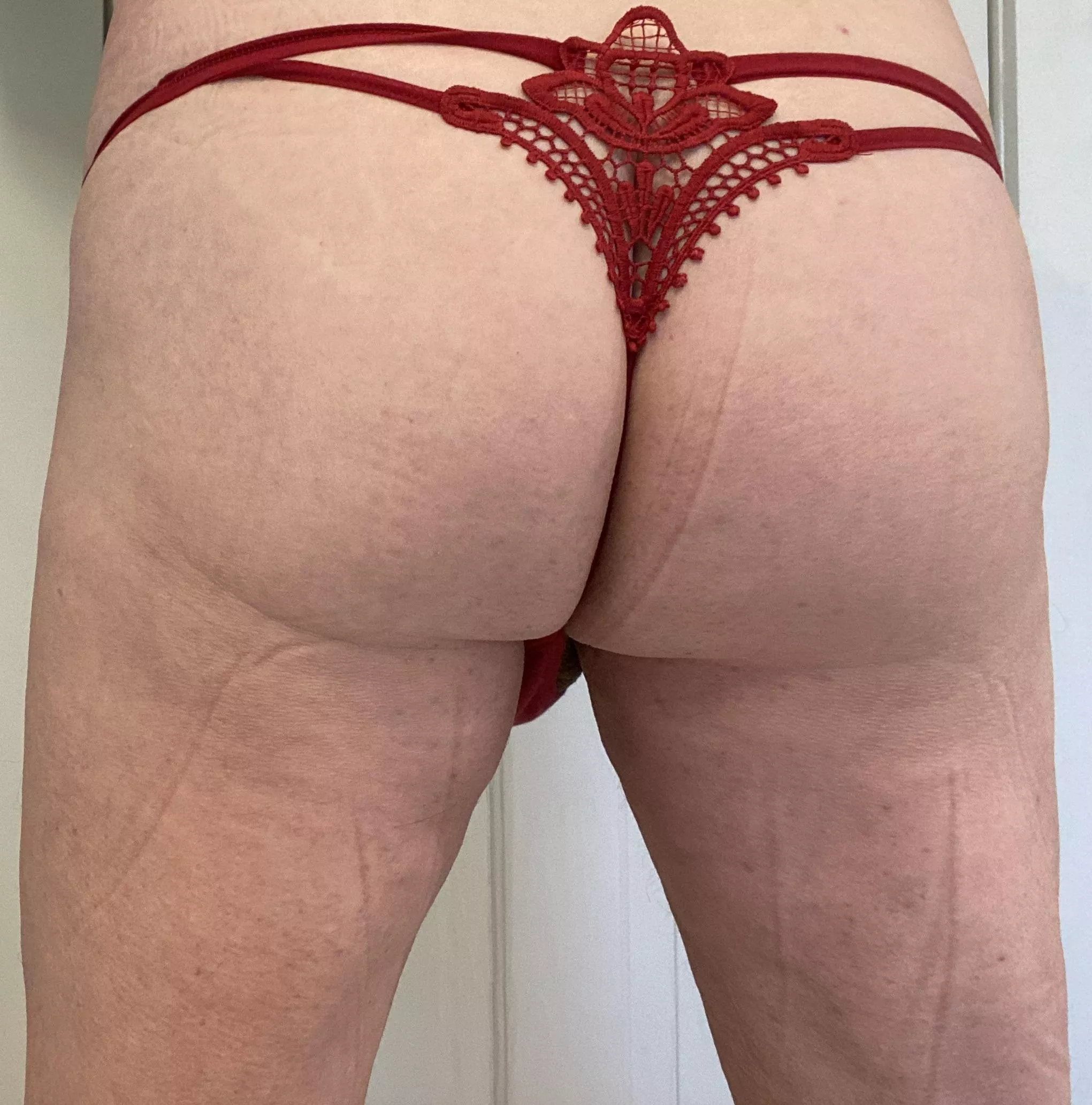 Wine colored thong, feels good