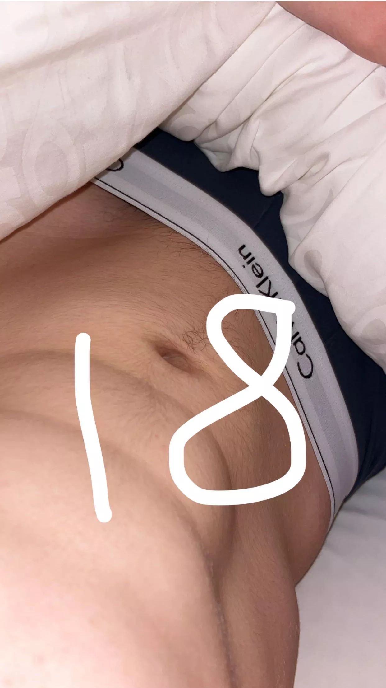 18 uk home from college lookin for mates / chats hmu if you’re down 🙏