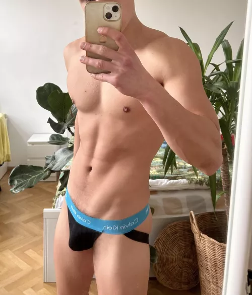 (19)Do you like my underwear?