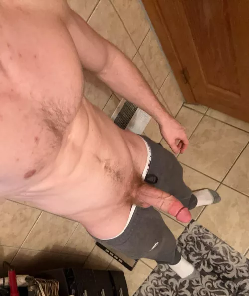 23 and hung, any big dick studs want to trade? Message me :)