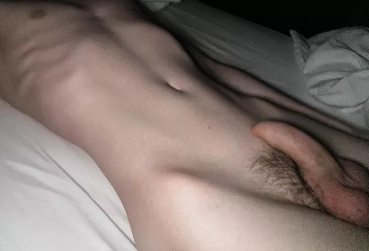 Can someone make me hard already 🙈